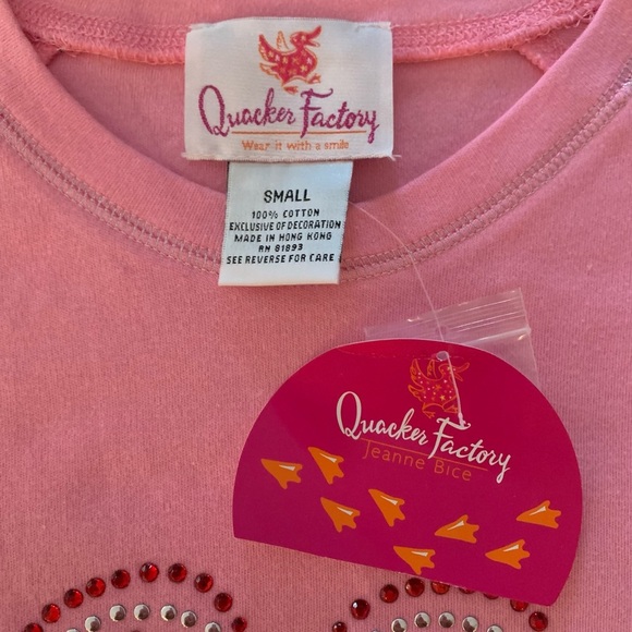 Quacker Factory Pink Heart Top NWT - Small - Picture 2 of 4
